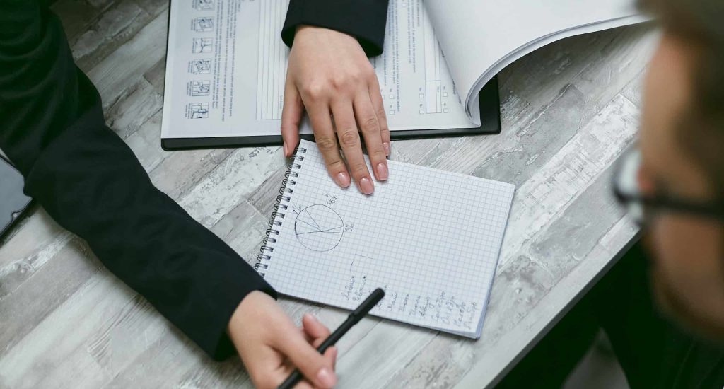 pexels-mikhail-nilov-7731354